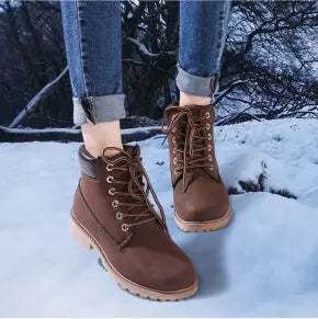 Winter, fall, autumn boots, brown, warm inner lining, easy shoe laces and anti-slip rubber sole